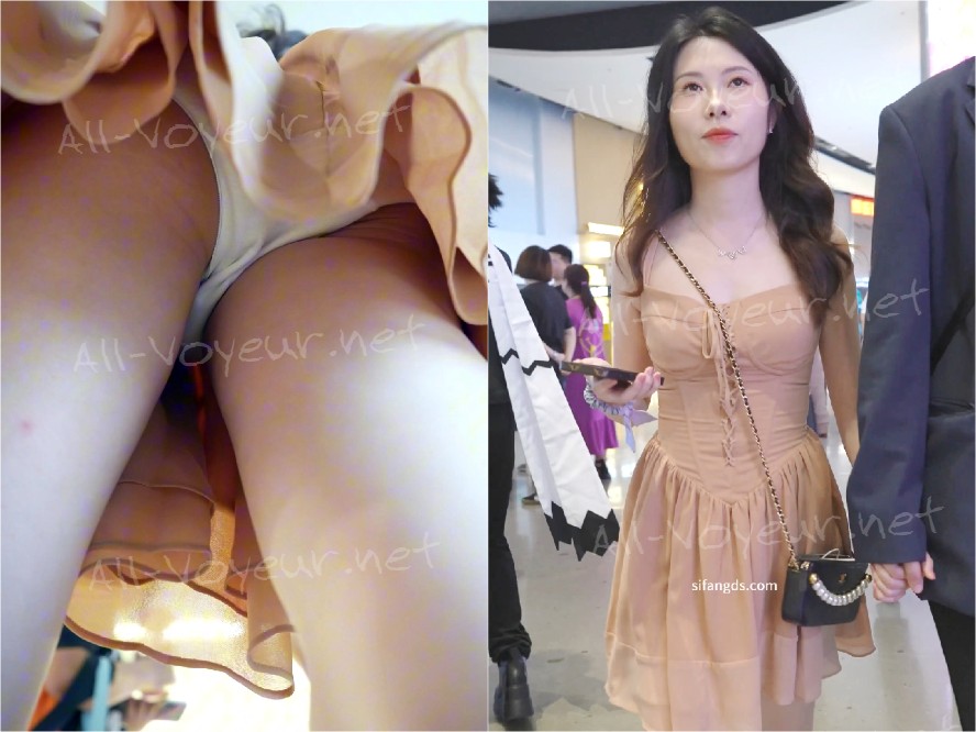 (BC-AA-473)牛仔裙美女直接吊带内衣逛街..性感肉臀内裤尿黄了 [某房原版]