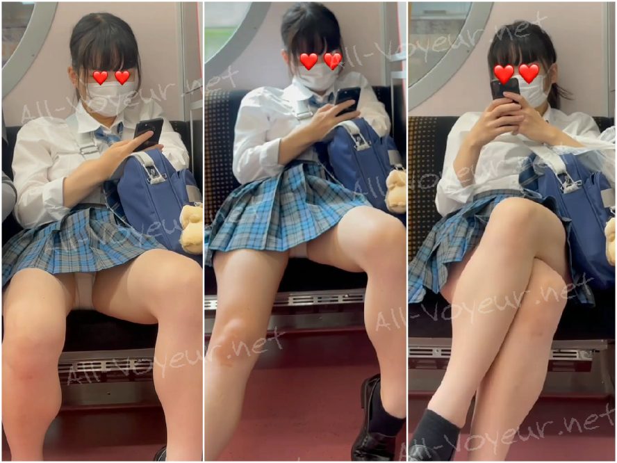 JK盗撮日記13　青チェックミニスカ制服JKが電車内で誘惑