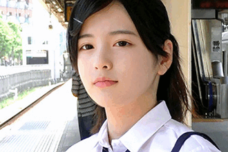 《残暑P還元》【電車チカン】★ボーイッシュなハーフの美少女を圧迫イラマや首絞め騎乗位でガン責めチカン★残暑見舞い20P還元