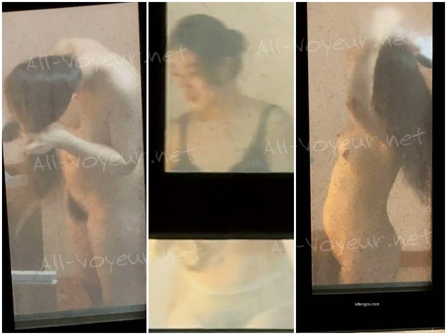 複数の客室乗務員がシャワーを浴びたり着替えたりする様子を宿舎の外から密かに撮影された。