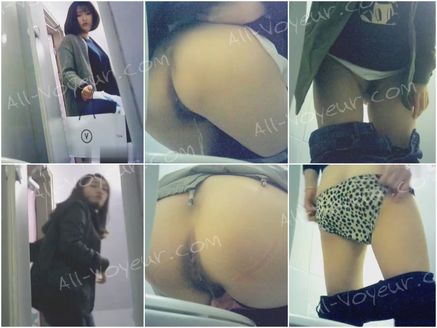 トイレ撮影の達人❤️が、美女がたくさんいるショッピングモールの女子トイレに忍び込み、ヒョウ柄の下着を着けて排尿する様子をこっそり撮影します。女性たちは濃い黒色の陰毛を持っています。