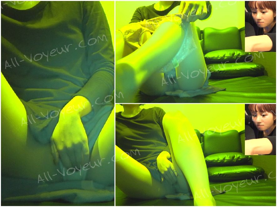 美容師さんらしき女の子が声を漏らさないようにオマ○コ弄ってました vol.52★