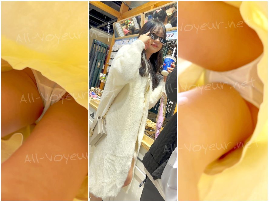 短いスカートをはいた女子高生は徐家蔭に似ており