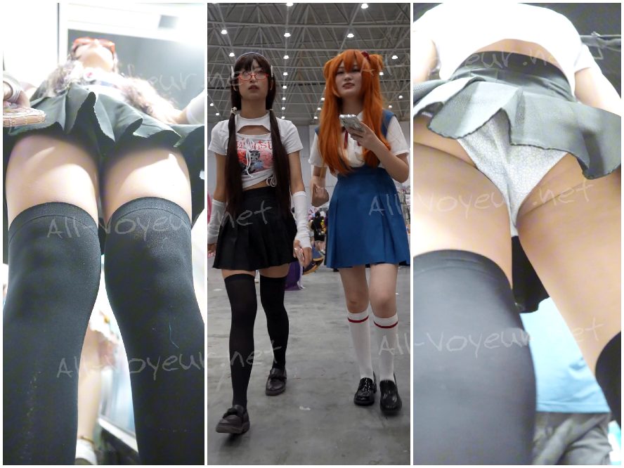 展覧会CD 初音ミクコスプレ くびれが内側に反り返る…クロッチの質感がはっきりわかる極薄ストッキング