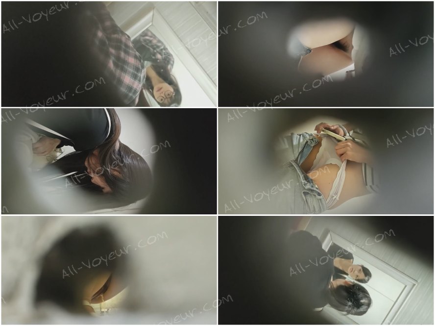 新しく流出しました❤️ 手持ちトイレカメラ、オリジナルの猫目スタイル、女子トイレでこっそり撮影、JKの短いスカートをはいた、毛のない白い陰部を持つ若い女性をフィーチャー。