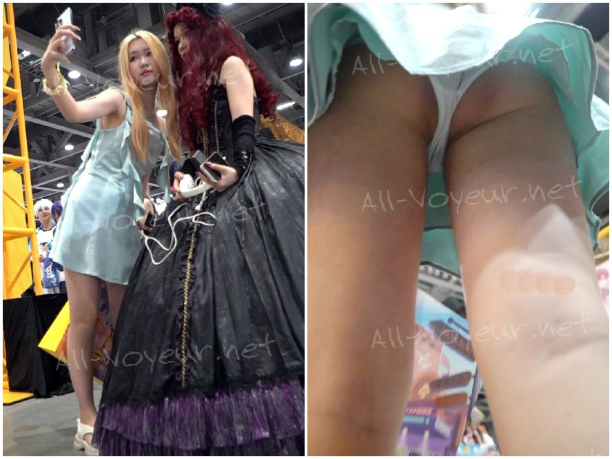 ワルツ2023シリーズ#16：黒ストッキングの若い女性