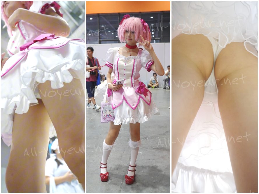 金髪のコスプレイヤーが買い物中…彼女のかわいい漫画をテーマにした下着は、前面と背面に 13 個の縫い目が見えます。