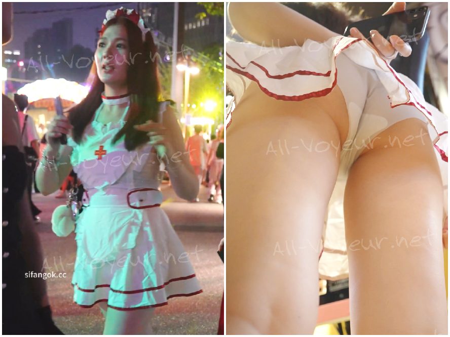 ドレスを着た看護師は支払いの列に並んでいた…そしてその機会を利用して、お尻が露わになるシームレスの下着をゲットした。