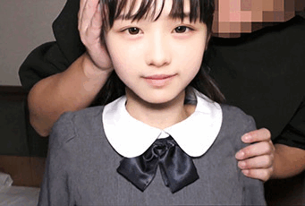 《奇跡の原石美少女》【ゆず故障】★日本人離れした8頭身＆神くびれボディ★剛毛を掻き分け潮吹きマンコに生中出し