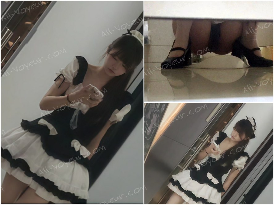 【限定透かしなしファイル】❤️速報：【トイレショット】コスプレシリーズ - 最高品質高価値ロングレッグ白ストッキングメイド服少女 2V【高解像度透かしなしオリジナルファイルコレクターズエディション】【50M】