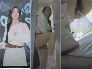 私房八月新流出售价40元❤️【主播厕拍】双视角超清晰偷拍美女主播尿尿逼逼不算太黑